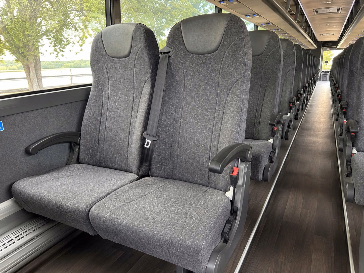 how where and when you re traveling affects knoxville bus rental rates