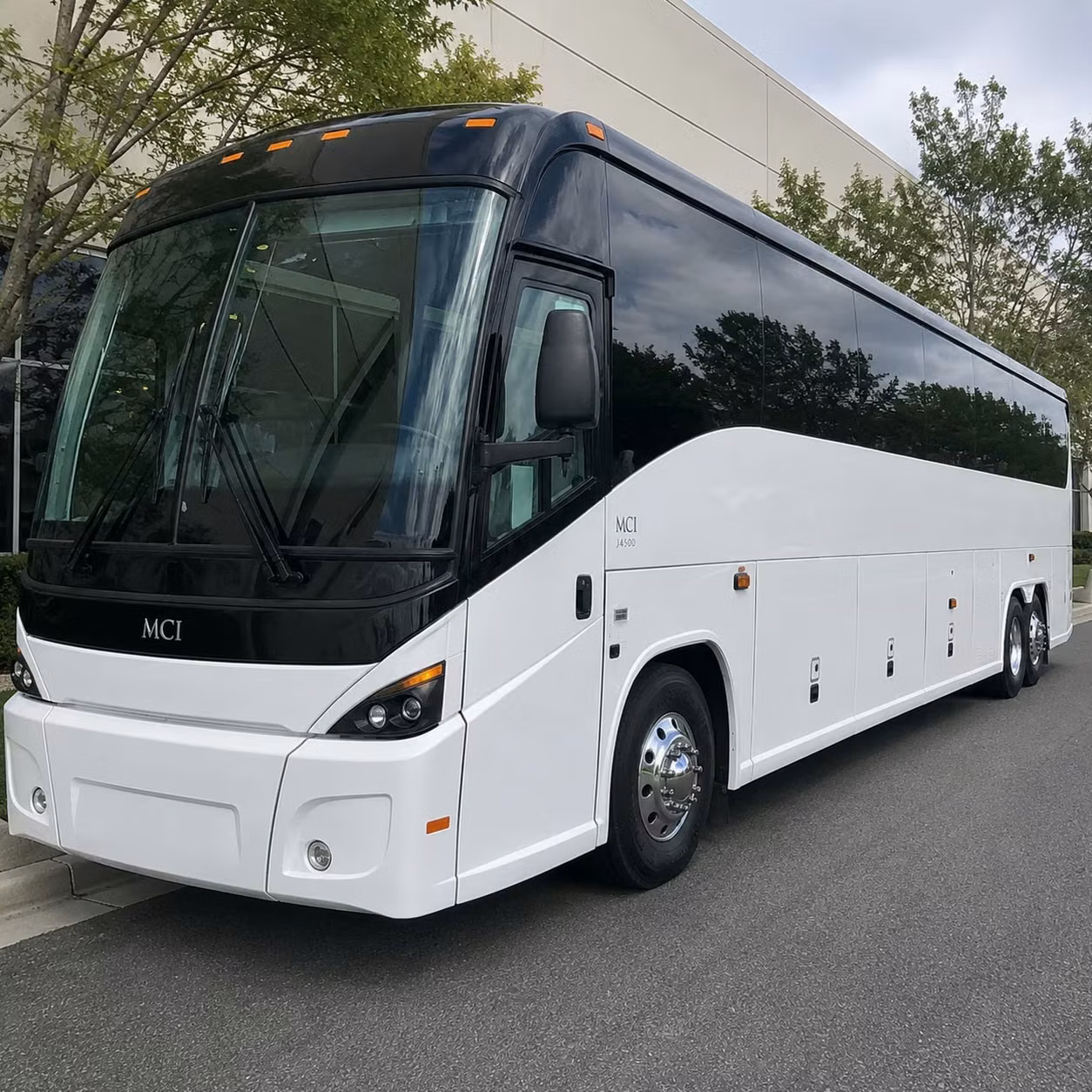knoxville commuter shuttle services that keep your workforce moving